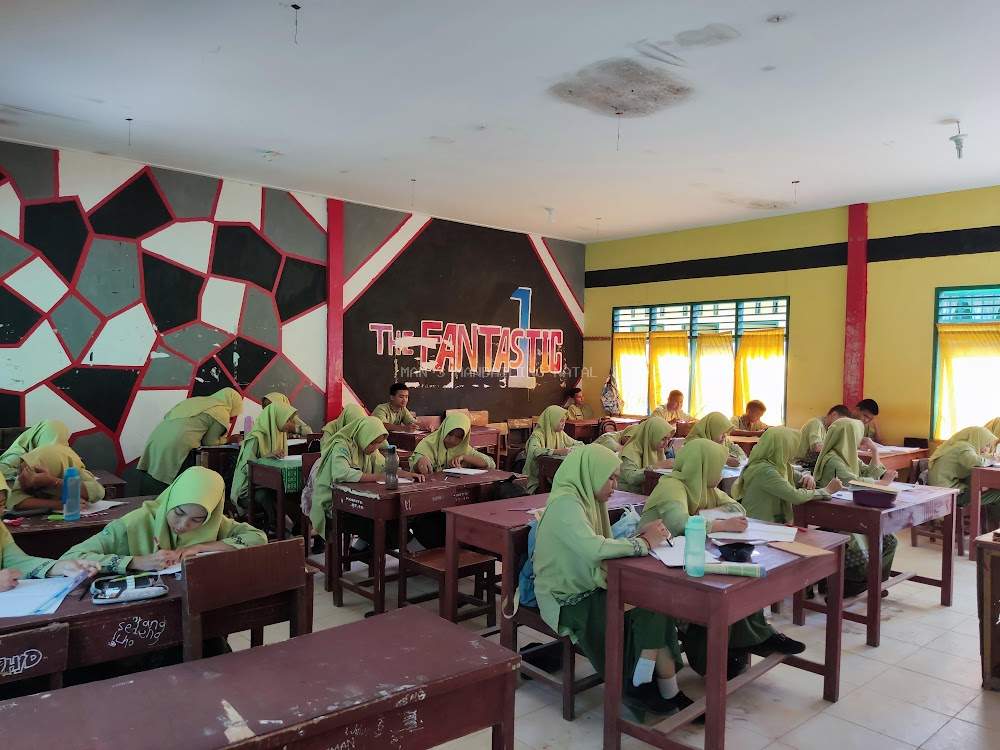 Kemenag Bekali Penulis Buku Teks Utama PAI dan Bahasa Arab di Madrasah